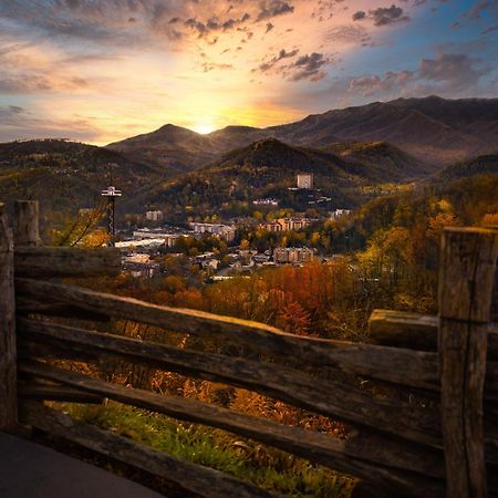Breathtaking View, Hot Tub, 1089 Of Free Attraction Tickets For Each Paid Day, Dollywood And More! Sevierville Kültér fotó